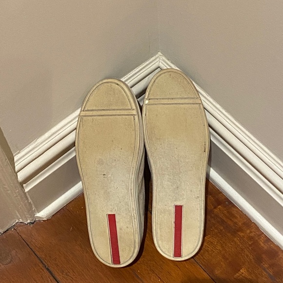 Prada slides - Picture 4 of 4